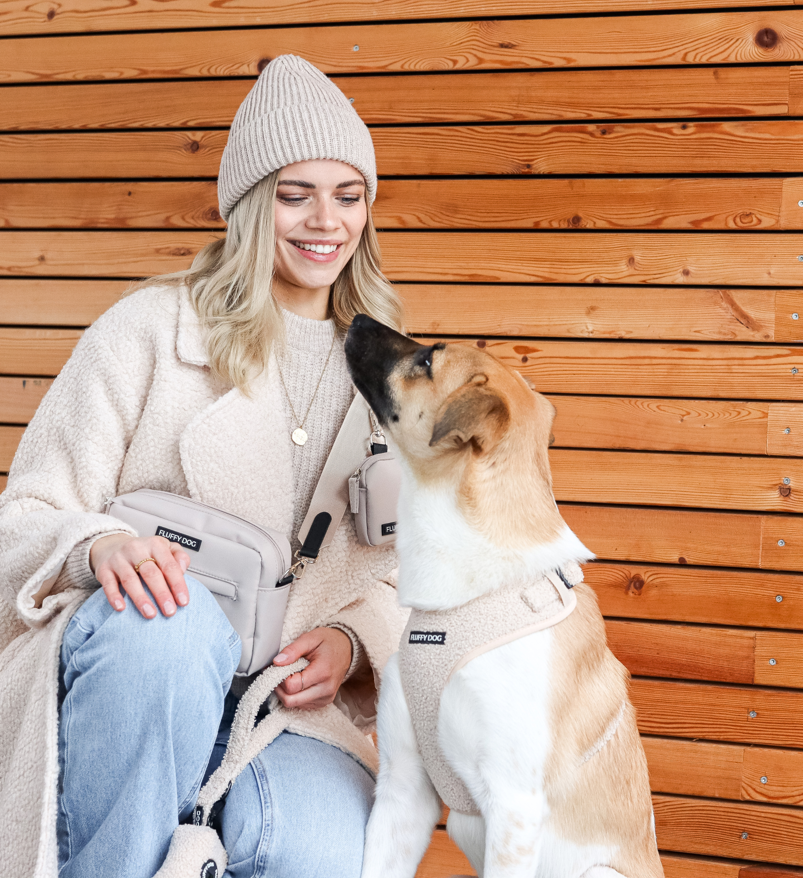 Teddy Essential Harness Set: Harness, Leash & Poop Bag Dispenser